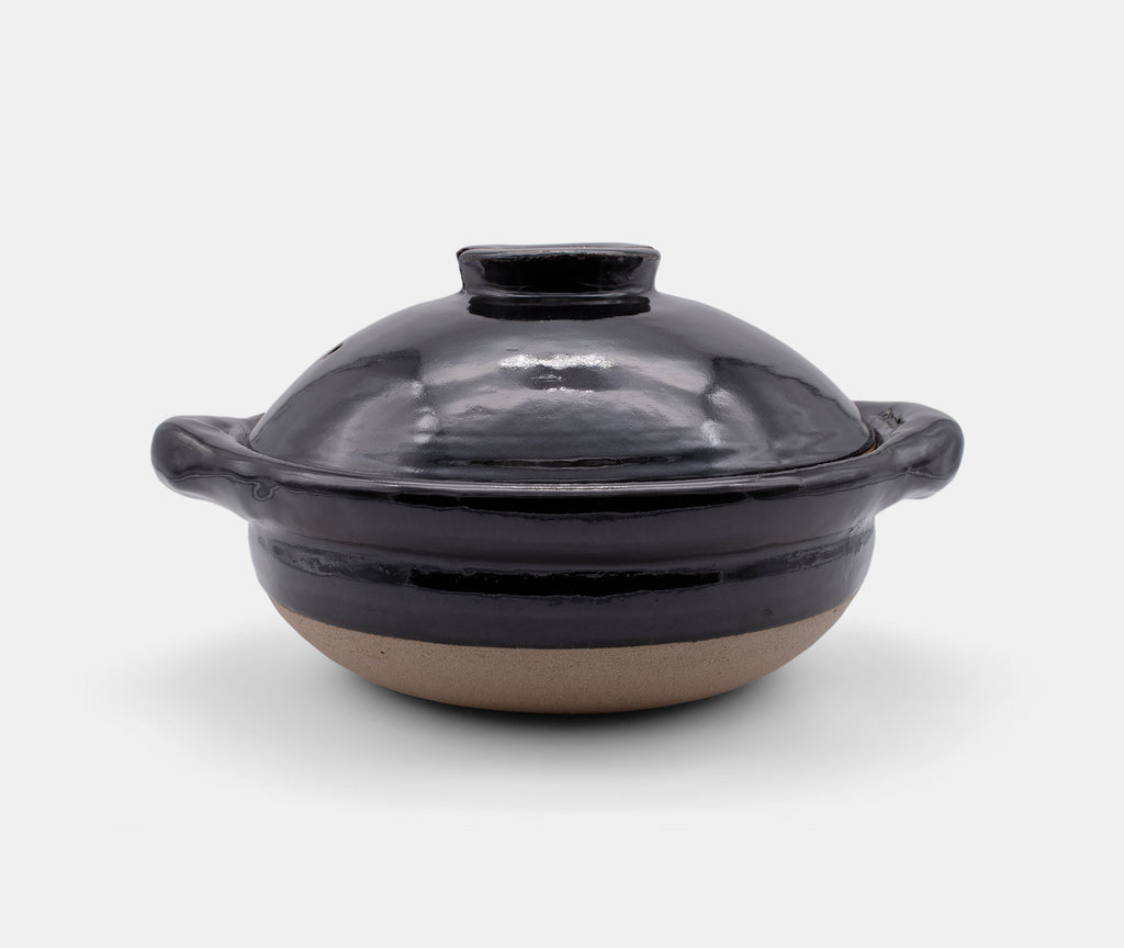 http://zenminded.uk/cdn/shop/products/azmaya-ofuku-donabe-large-ceramic-casserole-rice-cooker-pot-black-1_1024x1024.jpg?v=1701351109
