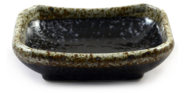 Zen Minded schwarz gesprenkelte japanische Sojasaucenschale aus Keramik