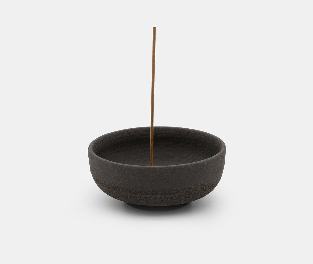 Ume Raw Black Stoneware Incense Bowl – zen minded